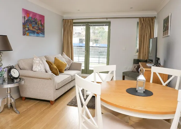 Flat 2