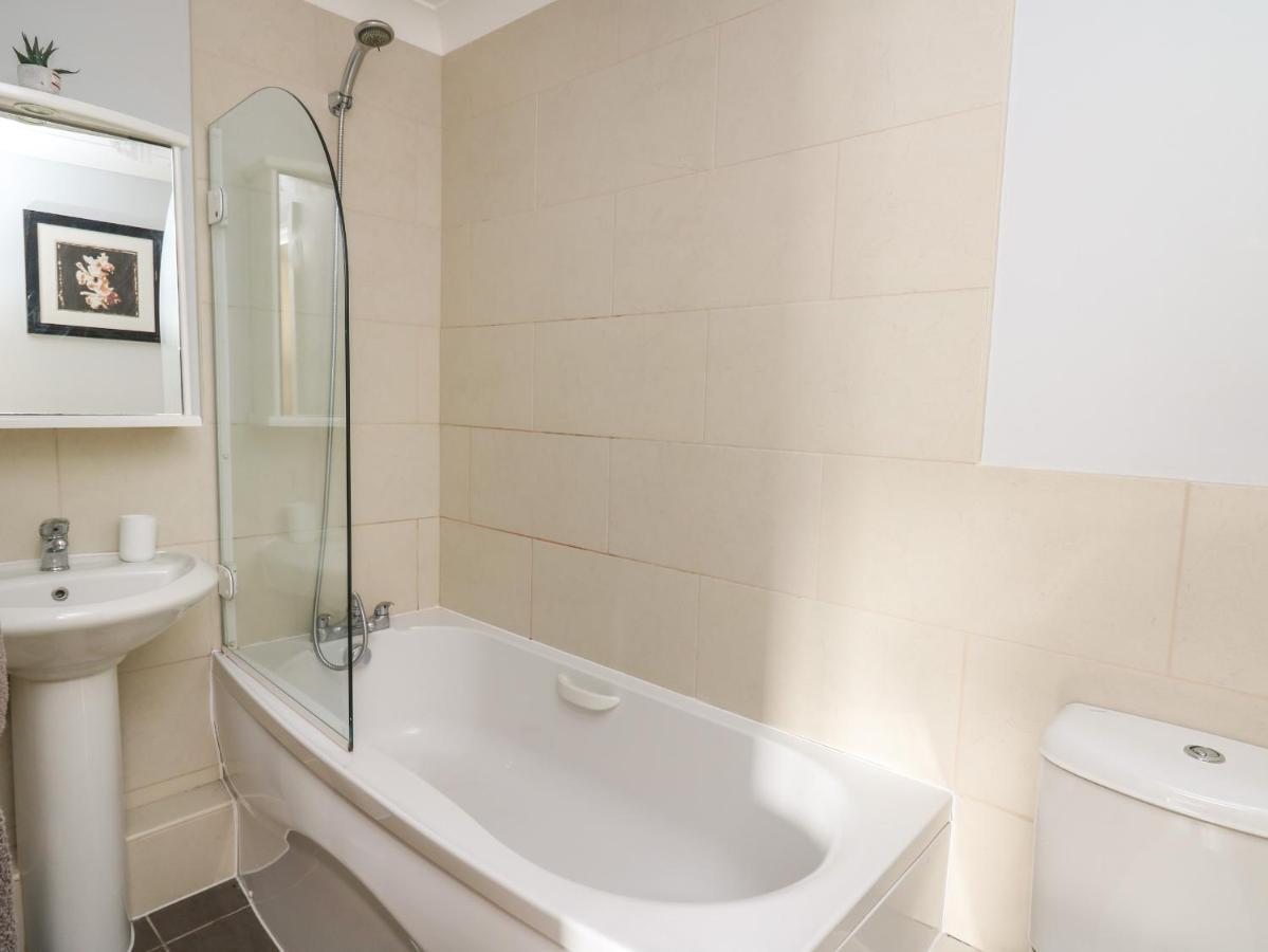 Flat 2 Pembroke